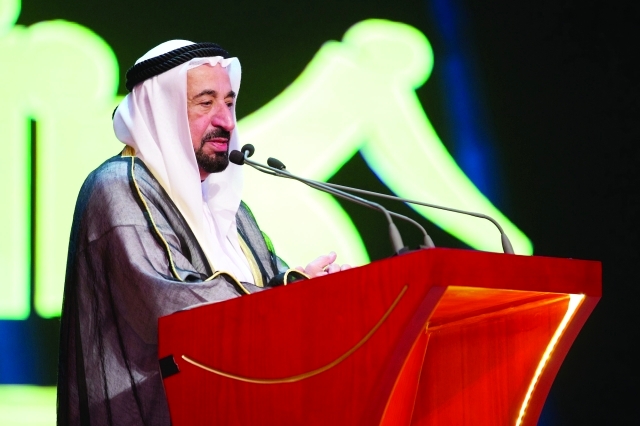 "..وسموه خلال إلقائه كلمته أثناء الحفل"