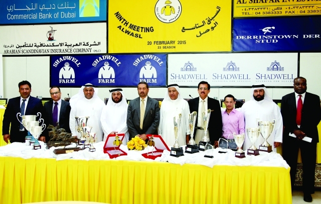 "الصايغ والحلواني يتوسطان المشاركين في المؤتمر الصحافي تصوير: محمود الخطيب"
