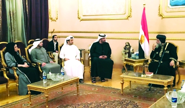 "سلطان الجابر والوفد المرافق يعزون البابا - وام"