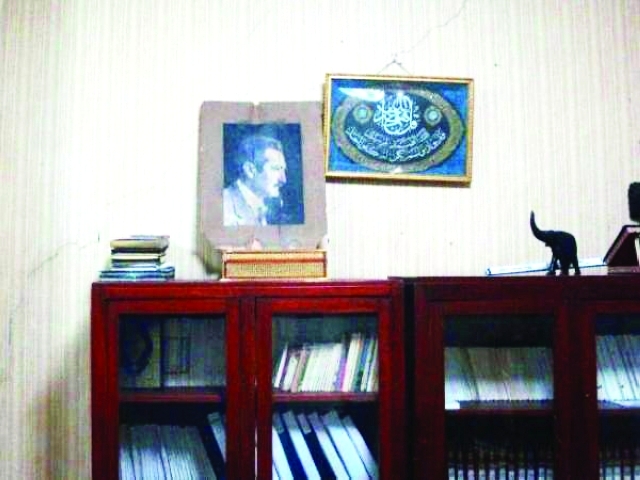 "33 صور وذكريات"