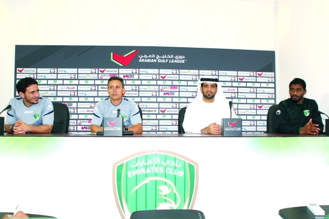 "مدرب الإمارات يتحدث في المؤتمر الصحافي - البيان"