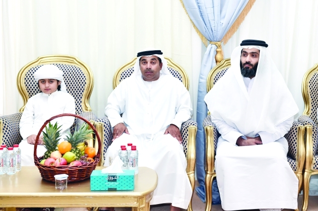 "خلال العزاء"