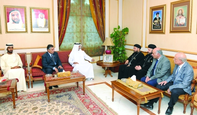 "نهيان مقدماً واجب العزاء بكنيسة الأنبا أنطونيوس في أبوظبي ـــ وام"