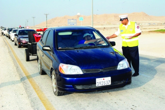 "شرطة المرور تقوم بتنفيذ حملات مرورية توعوية"