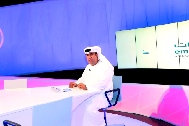 "يعقوب السعدي خلال تقديم برنامج \"غيم أوفر\""