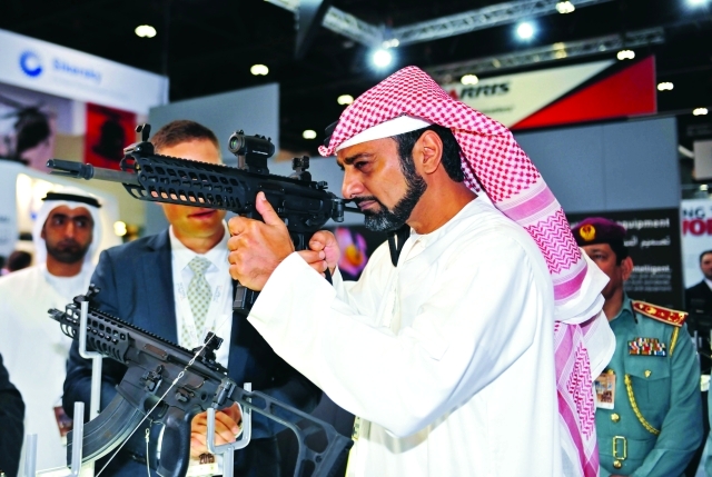 "ولي عهد عجمان متفقداً أحد الأجنحة"