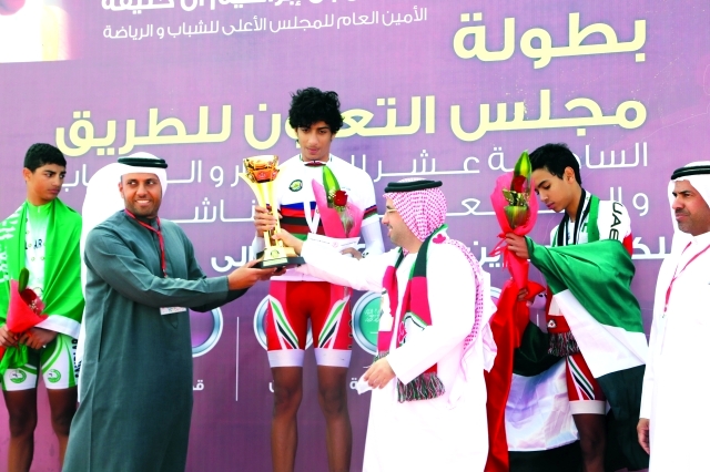 "خالد آل خليفة وعبد الناصر الشامسي يتوجان جاسم علي البيان"