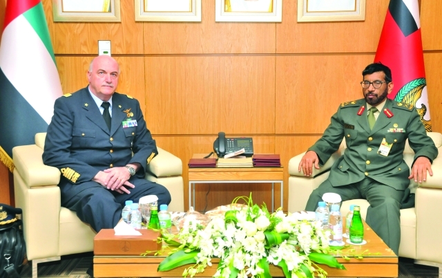 "خليفة الرميثي خلال استقباله ذولياني \tوام"