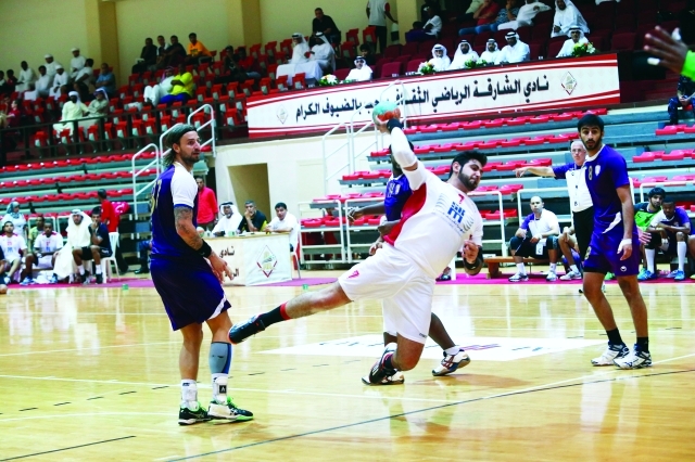 "الشارقة أفلت بفوز صعب من صالة العين - البيان"