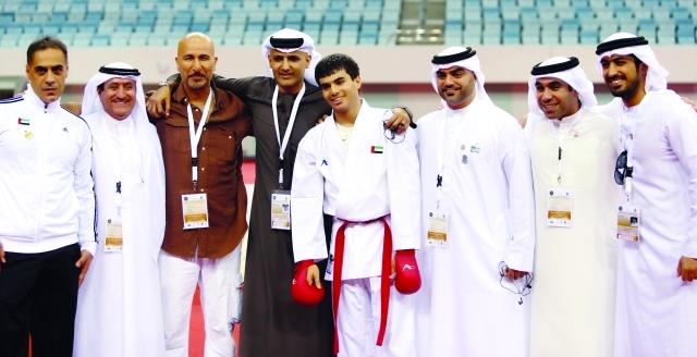 "الزرعوني وفخر أسهما بتألق نجوم الإمارات في كاراتيه آسيا -البيان"