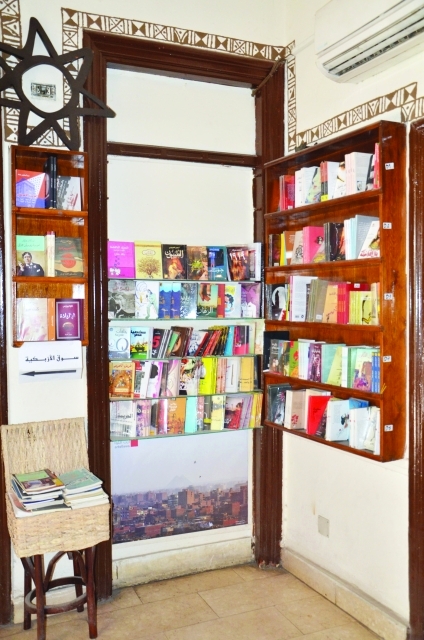 "محتويات تشمل الفنون والمؤلفات بأنواعها"