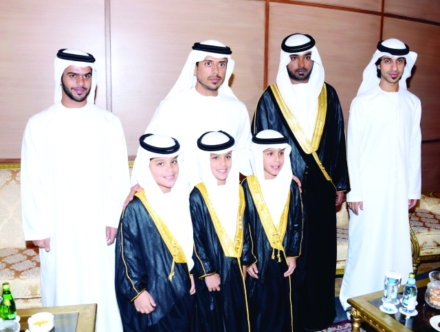 "سلطان بن طحنون وسلطان بن سعيد وعمار بن ناصر المعلا والعريس"