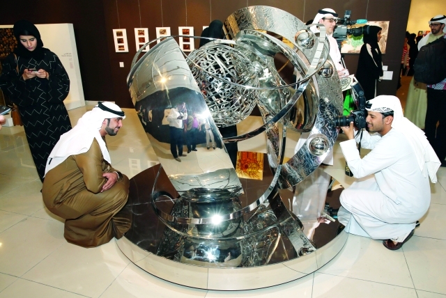 "عمل تشكيلي مجسم من إبداعات بن لاحج"