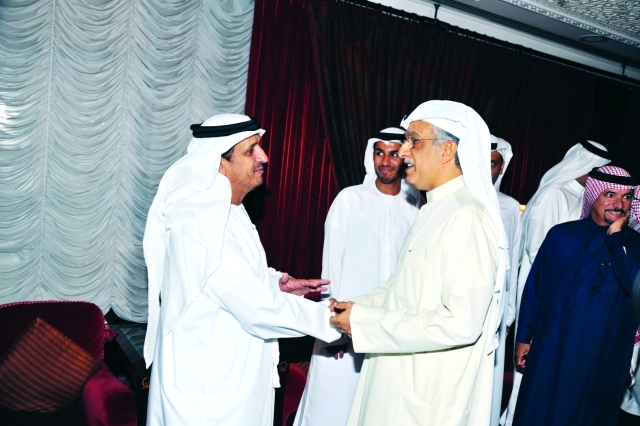 "رئيس الاتحاد الآسيوي يرحب بحمد بن نخيرات العامري"