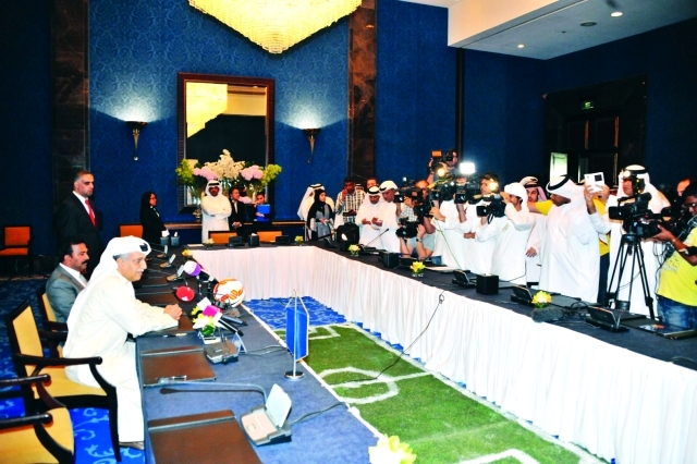"سلمان بن إبراهيم يعلن فوز الإمارات باستضافة كأس آسيا 2019 - البيان"