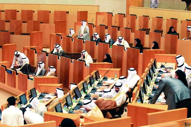 "خلال مناقشات الأعضاء \t\t- البيان"