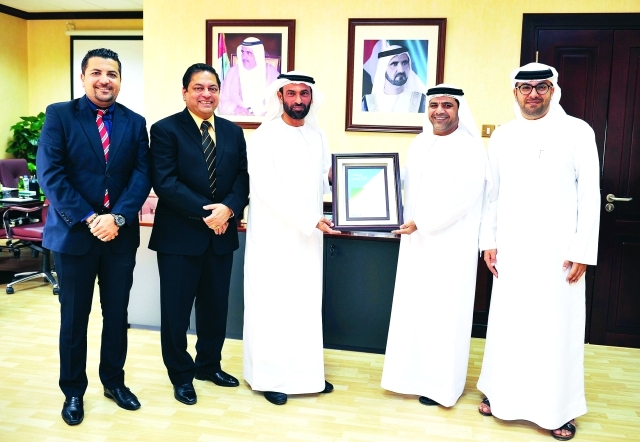 "الميدور وتوكل خلال تبادل الدروع"
