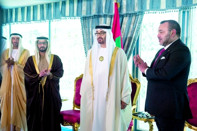 محمد بن زايد ومحمد السادس يشهدان توقيع 21 اتفاقية