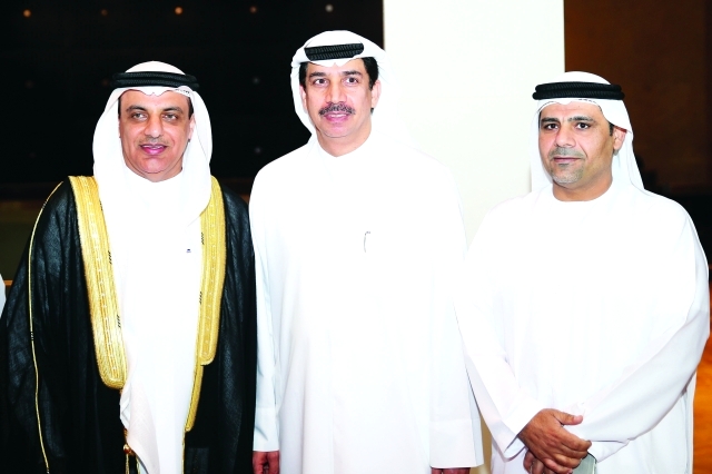 "عيسى كاظم وعبد الله توكل والعريس"