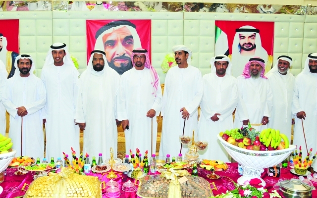 "مسلم بن حم العامري وحمد بن ركاض العامري وحمد سهيل الخيلي والعريس والحضور"