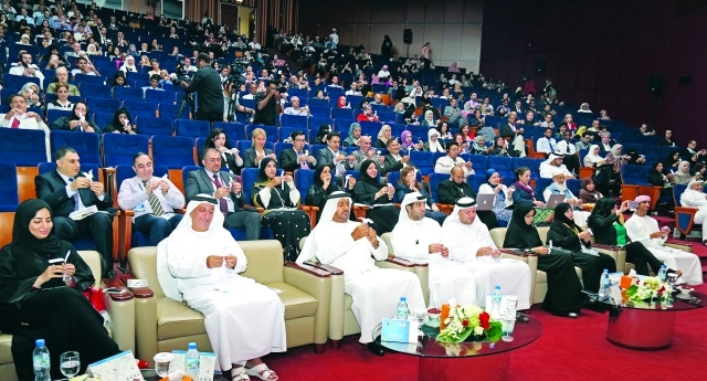 "المشاركون في منتدى الخليج العربي للمعلمين\t\t\t \t\t\t\t\t\t\t من المصدر"