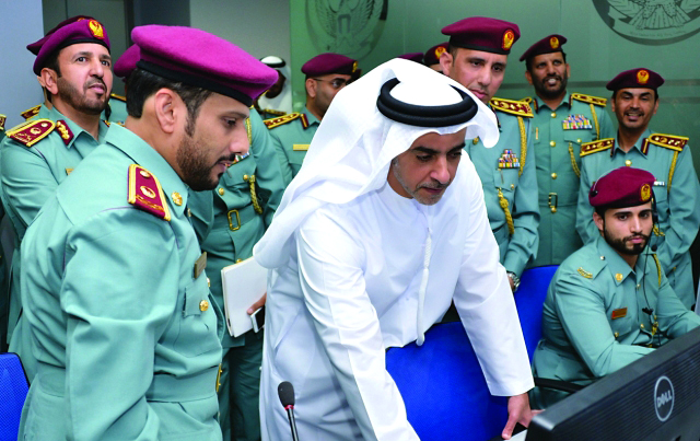 "سيف بن زايد خلال تدشين المرحلة الأولى من المشروع"