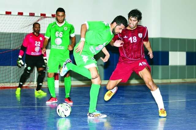 "من لقاء سابق للشباب والوحدة في دوري الصالات - البيان"