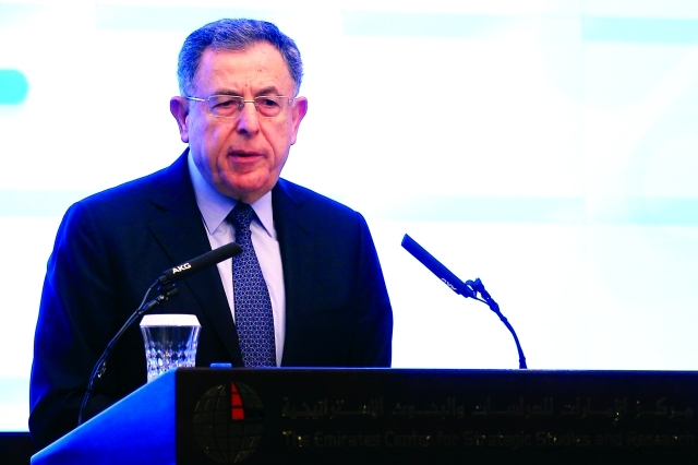 "فؤاد السنيورة"