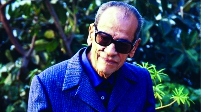 "نجيب محفوظ"