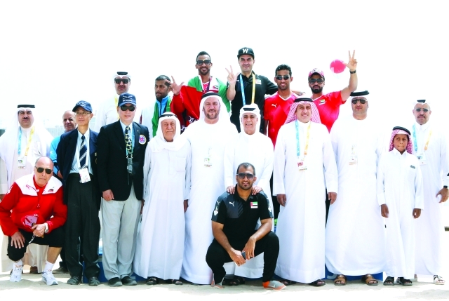 "بعثة الإمارات تحتفل بذهبية الحمادي"