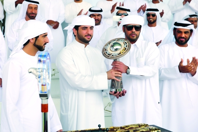 ".. وسموه يتوج الفائزين في الفترة المسائية بحضور محمد بن مكتوم - البيان"