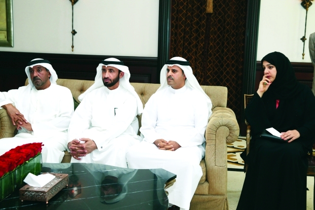 "أحمد بن سعيد وريم الهاشمي ومحمد الشيباني وبطي الكندي خلال اللقاء"