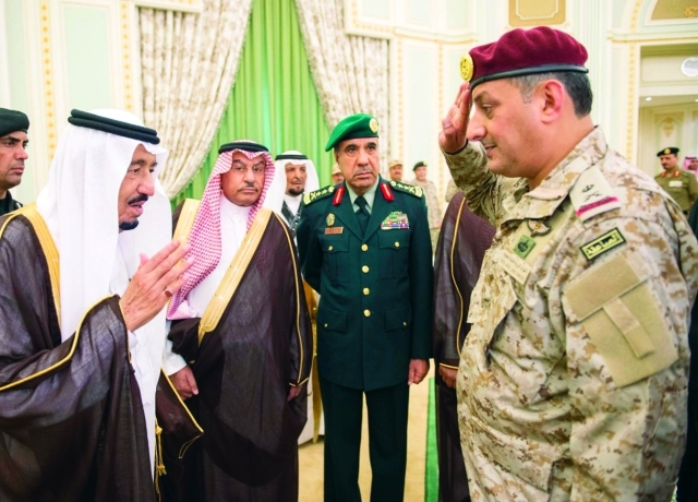"خادم الحرمين مستقبلاً كبار القادة العسكريين \t واس"