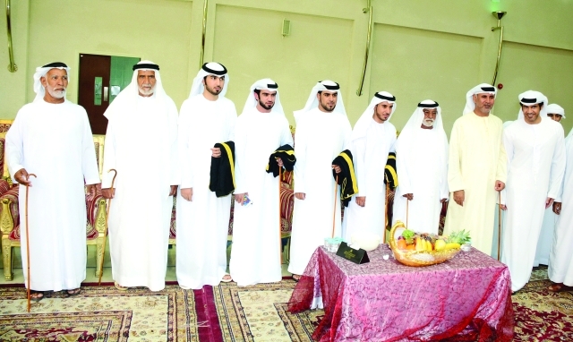 "العرسان وعدد من كبار الشخصيات"