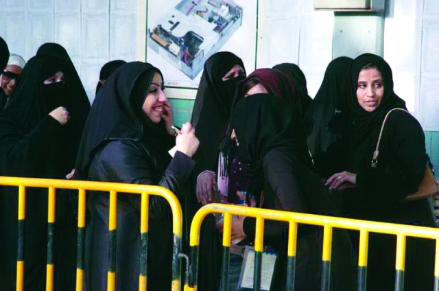 "مشاركة نسائية في الانتخابات"