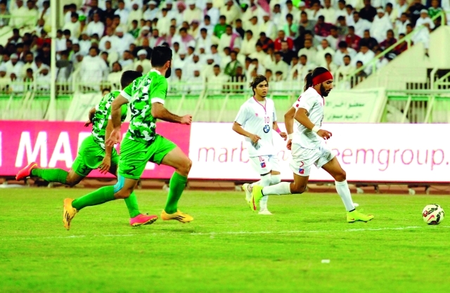 "العنزي أحرز هدف تأجيل الحسم - البيان"