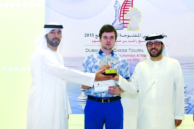 "أحمد خليفة وجمال العبدولي يتوجان فيدوسييف بكأس الشطرنج الخاطف - البيان"