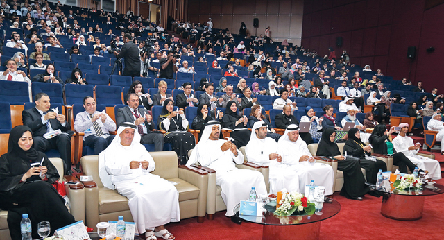 "خلال منتدى الخليج العربي للمعلمين الذي نظمته وزارة التربية أخيراً أرشيفية"