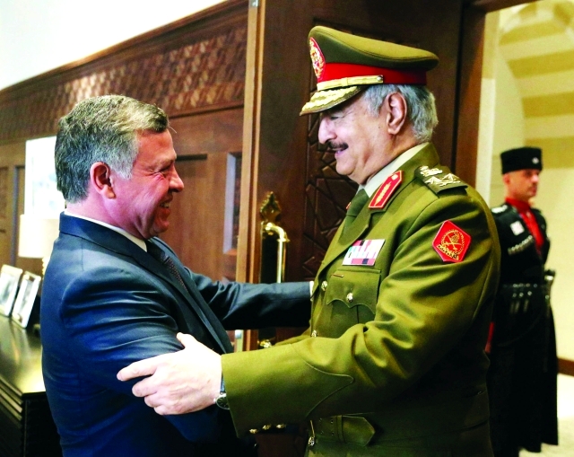 "عبدالله الثاني مستقبلاً حفتر رويترز"