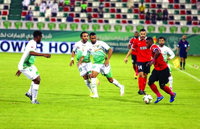 "من لقاء الأهلي والإمارات - تصوير: محمد حنيف"