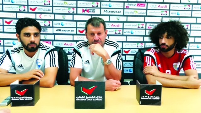 "بانيد وعبد الله النقبي خلال المؤتمر الصحفي"