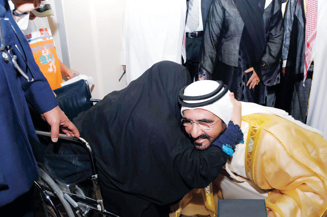 "محمد بن راشد يبدي اهتماماً استثنائياً بالكبار والصغار"