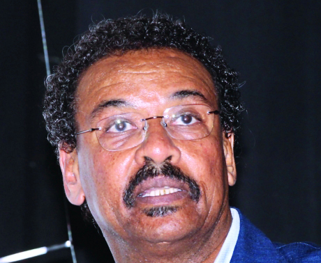 "صلاح حسن"