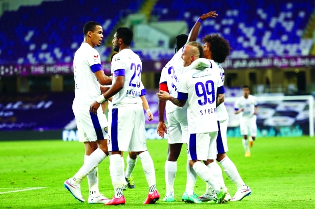 "فرحة لاعبي العين بنيل اللقب 12 لدوري الخليج العربي-البيان"