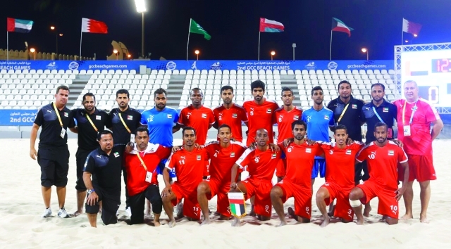 "منتخب الإمارات للكرة الشاطئية      -   البيان"