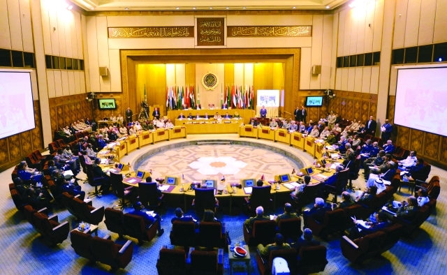 "رؤساء الأركان العرب خلال الاجتماع في القاهرة \t\t\t\t\t\t\t\t\t\t\t البيان"