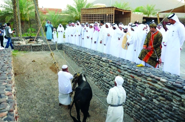 "استعراض سحب الماء من البئر قديماً"