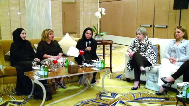 "أسماء صديق تكشف عن البرنامج"