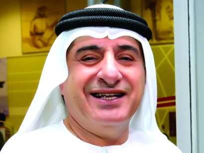 "إبراهيم عبدالملك والشيخ سعود بن عبدالعزيز المعلا خلال افتتاح بطولة دبي الدولية للشطرنج - تصوير ــ غلام كاركر"