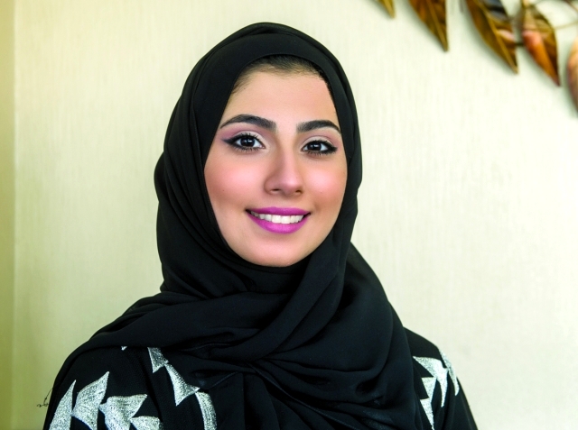 "فاطمة البناي"